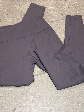 Victorias Secret Sport Knockout Plum purple leggings Size Small